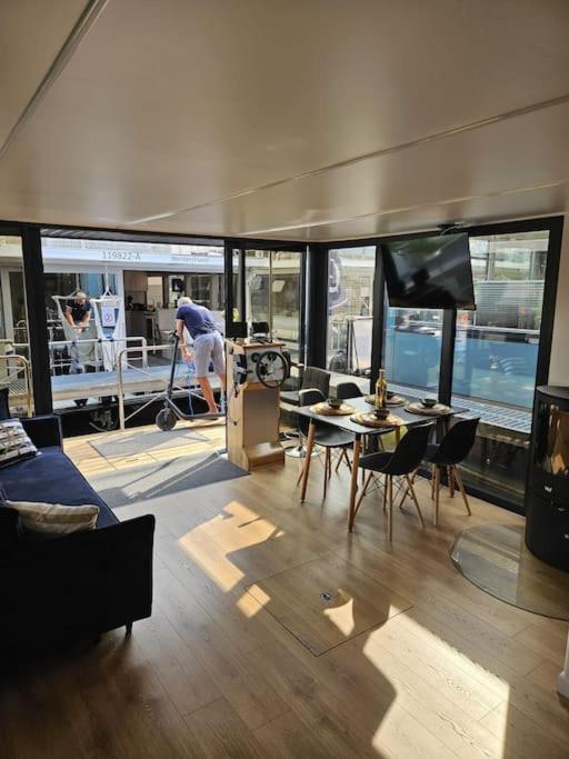 Bådhotel Waterbliss